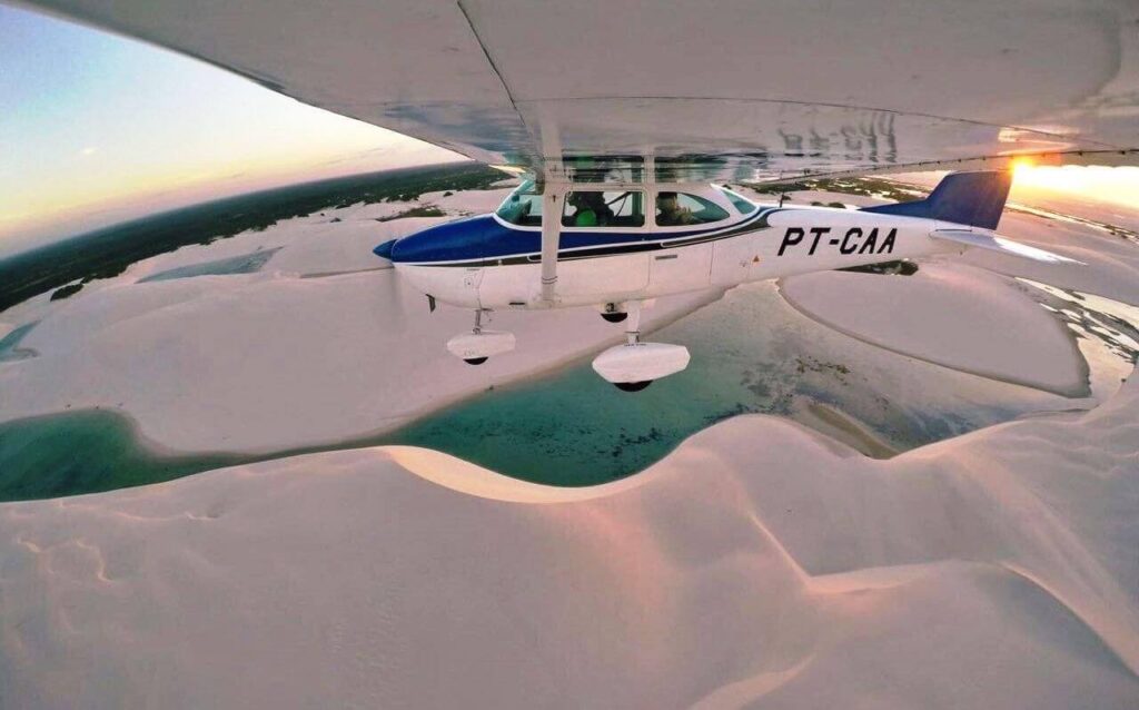 SOBREVOO NOS LENÇÓIS MARANHENSES